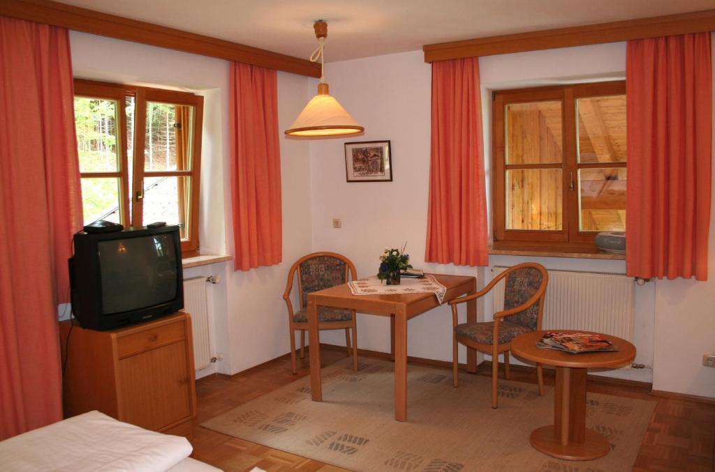 Ferienhaus Am Roemerweg Klais Pokoj fotografie